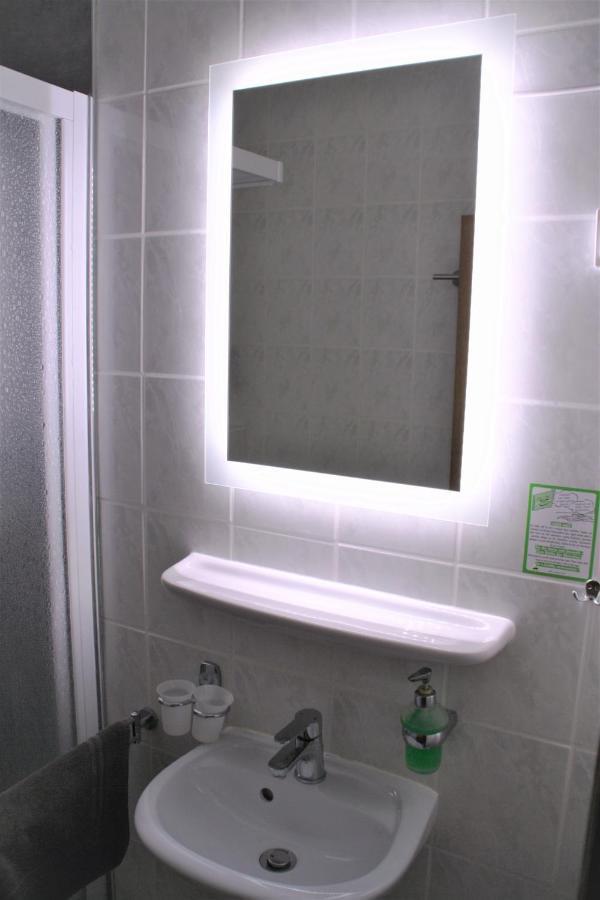 Hotel Waldschloesschen Dankmarshausen Dış mekan fotoğraf